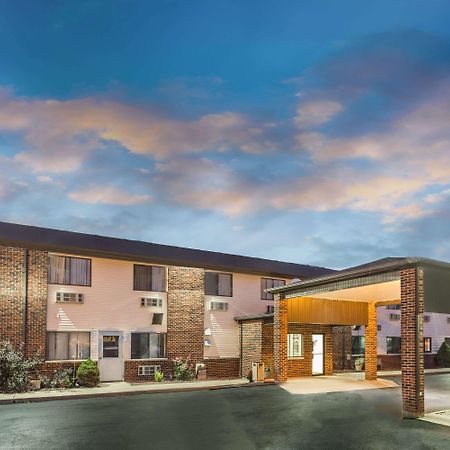 Super 8 By Wyndham Bourbonnais/Kankakee Area Екстер'єр фото