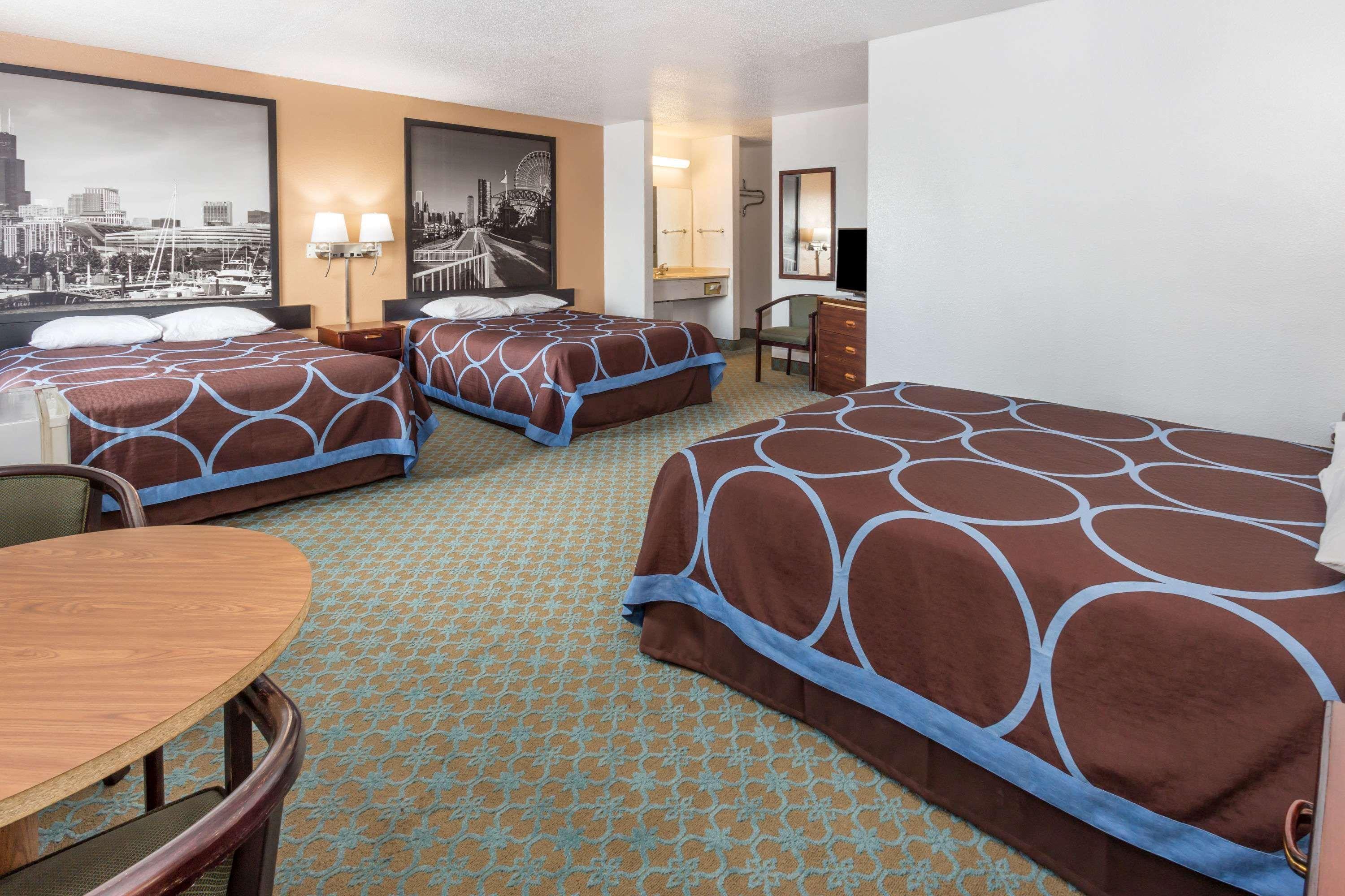 Super 8 By Wyndham Bourbonnais/Kankakee Area Екстер'єр фото